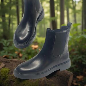 H&M Men's Black Chelsea Boots in size 4 NWOT